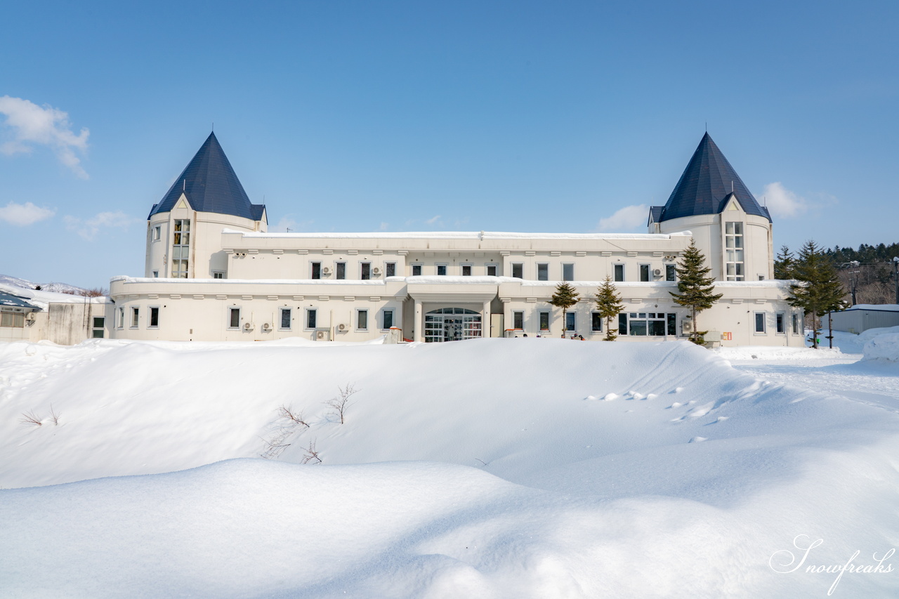 今金町ピリカスキー場｜札幌から車で約３時間。少し足を延ばしてでも、シーズン中に一度は訪れたい SNOW Freaks お気に入りの道南ローカルゲレンデ♪